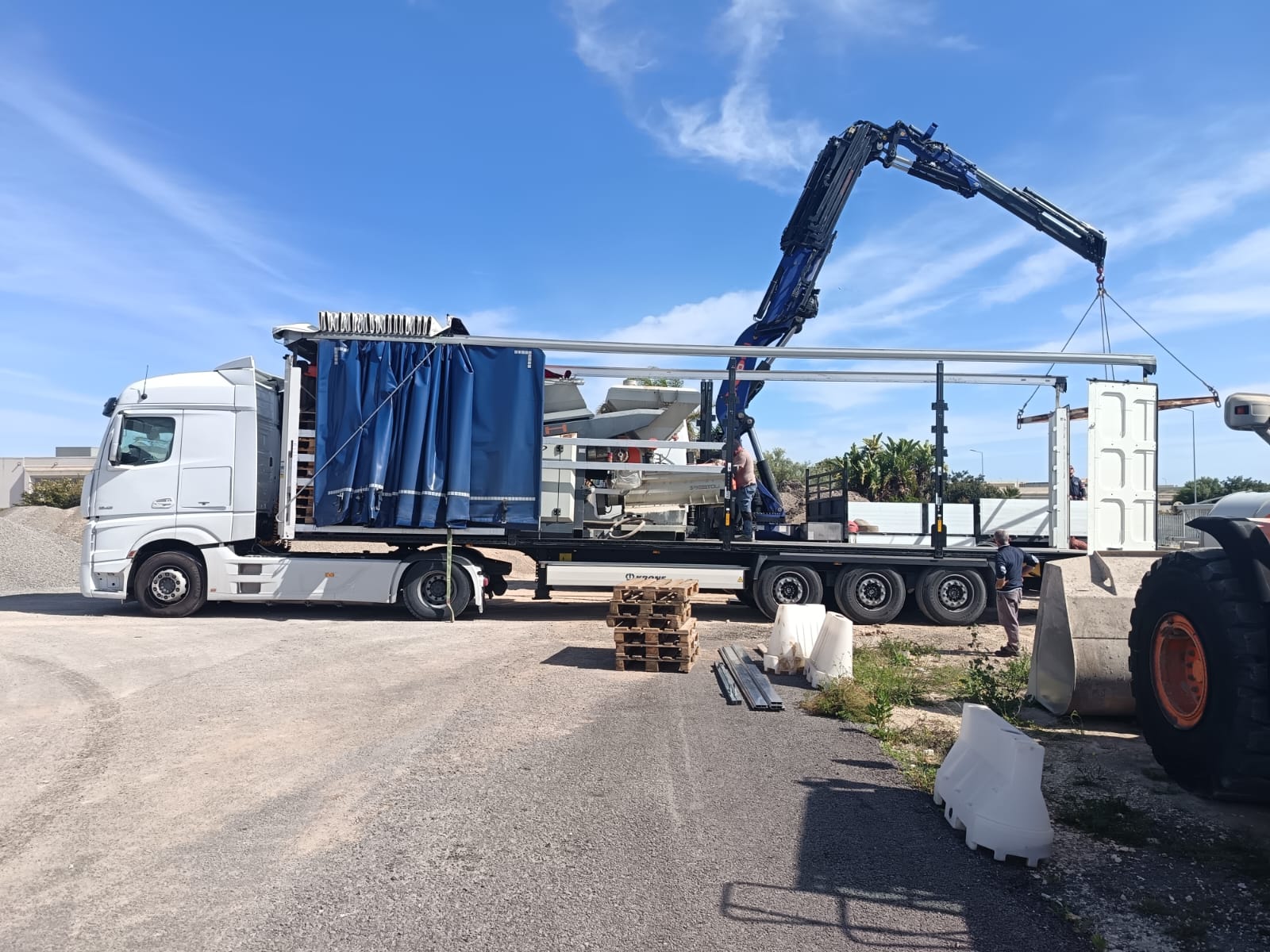 Camion Morana Trasporti - Autoarticolato Euro 6 per trasporti Sicilia Italia - Foto 6