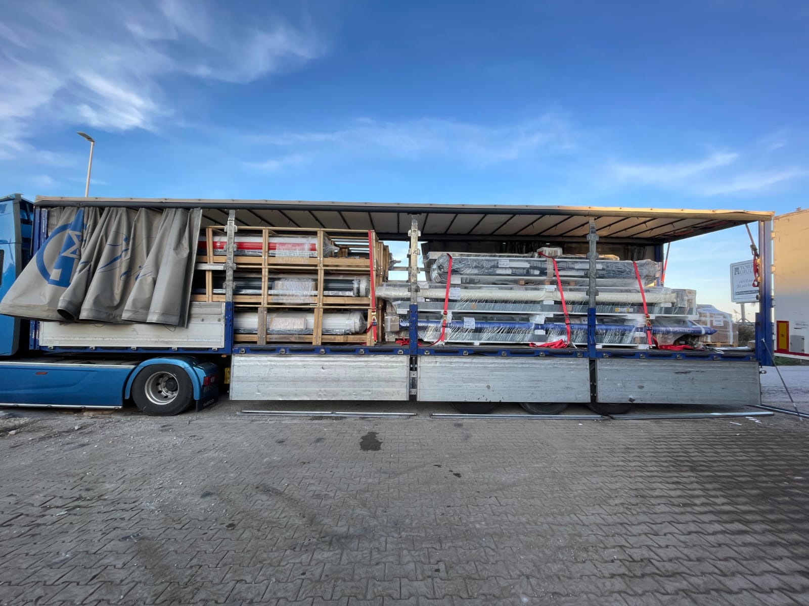 Camion Morana Trasporti - Autoarticolato Euro 6 per trasporti Sicilia Italia - Foto 45